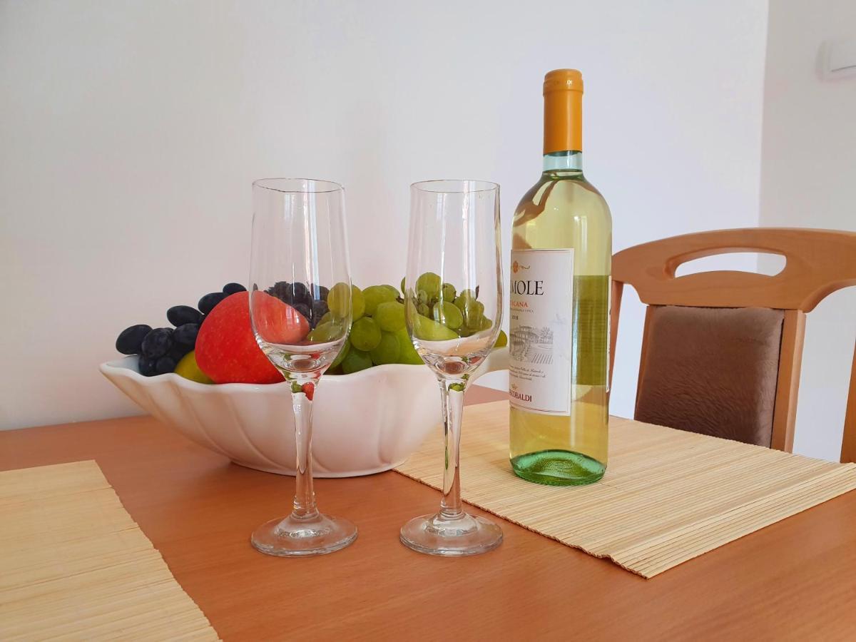 סמדרבו Nilena Apartmani מראה חיצוני תמונה